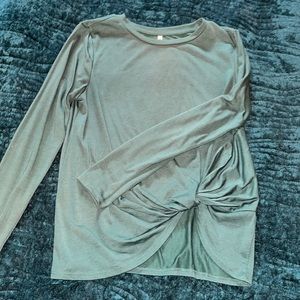 CUTE green long sleeve